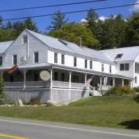 The Sterling Inn, hotel sa Caratunk
