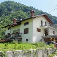 Apartma Jezero, hotell i Most na Soči