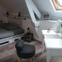 Chambre d'hôtes "COQUELICOT", hotel v destinácii Nurlu