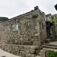 芹壁德順號民宿2館 Chinbe D S House 2, viešbutis Beigane