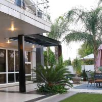 Cycad Palm Guest House Gaborone, hotel Sir Seretse Khama nemzetközi repülőtér - GBE környékén Gaboronéban
