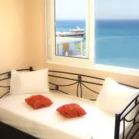 Dorana Apartments & Trekking Hotel