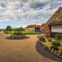 Mendip Spring Golf and Country Club, hotel en Churchill