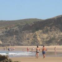 Lucas House 2 - Seabreeze apartment, Hotel in Aljezur