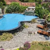 Puri Pangeran Hotel, хотел в Джокякарта