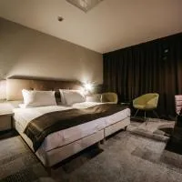 Q Hotel Plus Katowice โรงแรมในคาโตวีตเซ