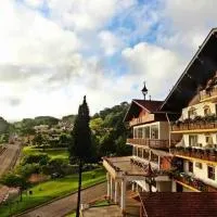 Hotel 13 Linden, ξενοδοχείο σε Treze Tilias