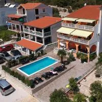 Dani Apartments, hotel en Grebaštica