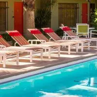 Desert Riviera Hotel - A Town & Desert Boutique Hotel، فندق في بالم سبرينغز