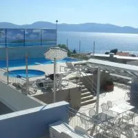 Aparthotel Pecic, hotel en Gradac