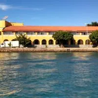 Hotel Icaraí, готель у місті Ітапаріка-Таун