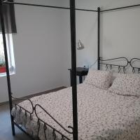 New Trendy apartment, hotelli kohteessa Valencia alueella Patraix