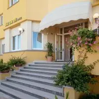Hotel de la Ville, ξενοδοχείο στη Σενιγκάλια