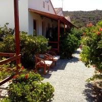 Drakano Rooms: Fanari, Ikaria Adası Ulusal Havaalanı Ikaros - JIK yakınında bir otel