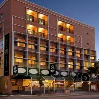 Adelaide Riviera Hotel, hotell i Adelaide