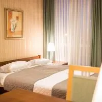 L'ascada: Śrem şehrinde bir otel
