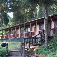 Crater Lake Gateway-Rocky Point Resort, hotel in Klamath Falls