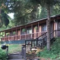 Crater Lake Gateway-Rocky Point Resort, hotel di Klamath Falls