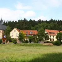 Jagdhof Klein Heilig Kreuz, Hotel in Großenlüder