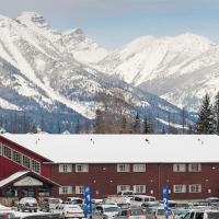 Fernie Slopeside Lodge, hotell i Fernie