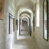 Les Chambres du Clos des Capucins, hotelli kohteessa Barjac