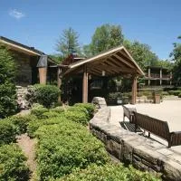 Jenny Wiley State Resort Park: Prestonsburg şehrinde bir otel
