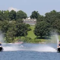 Kenlake State Resort Park: Aurora'da bir otel