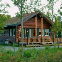 Cabin by the river, hotel near Sorkjosen Airport - SOJ, Storslett