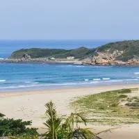 Reef View BnB, хотел в Източен Лондон