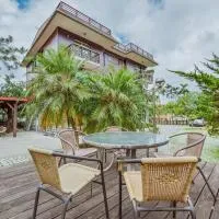 溪頭鹿谷小半天春秋園民宿ChungQiu Yuan: Lugu şehrinde bir otel