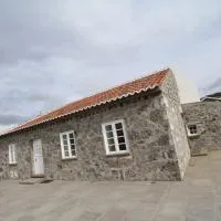 Casa Branca da Chaminé, Hotel in Cinco Ribeiras
