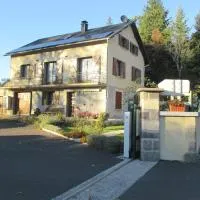 La cle des champs, hotell i Murol