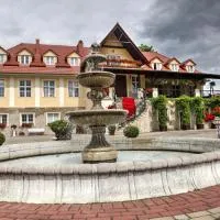 Zespół Pałacowo-Parkowy Bądzów, hotel sa Polkowice
