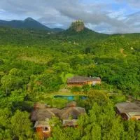 Popa Garden Resort, hotel dekat Bandara Nyaung U  - NYU, Popaywa