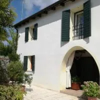 B&B LE ORTENSIE، فندق في Castagnole