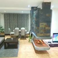 Chalet Asmoun, hotel i Imouzzer du Kandar