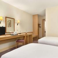 Days Inn by Wyndham Sevenoaks Clacket Lane, hotel in Westerham
