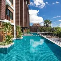 Viesnīca Natee The Riverfront Hotel Kanchanaburi pilsētā Kānčanaburī