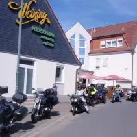 Landhotel Weining, hotel em Breitenbach