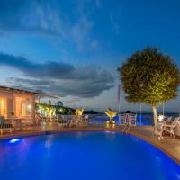 Oasis Beach Hotel, hotel u gradu Skala