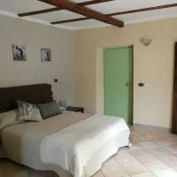 Locanda Montecarlo, хотел в Lesegno