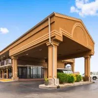 Best Western Coachlight، فندق في رولا