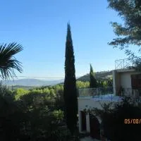 Villa Boulou, hotel v destinaci Rognes