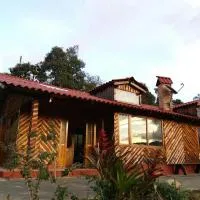 CASA LA KOCHA, Cabin, Hostal en la Laguna de la Cocha, hotel en El Encano