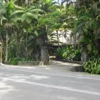 Rainforest Eco Lodge โรงแรมในซุวา