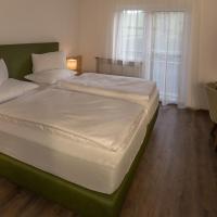 Hotel Grünes Türl: Bad Schallerbach şehrinde bir otel