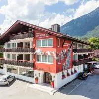 Hotel Rheinischer Hof, hotel a Garmisch-Partenkirchen