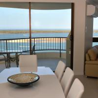 Broadwater Shores Waterfront Apartments, hotel din Runaway Bay, Gold Coast