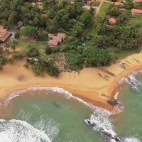 Ko-Sa Beach Resort Ltd, khách sạn ở Ampeni