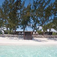 Hollywood Beach Suites Turks and Caicos, hotel poblíž North Caicos Airport - NCA, Whitby